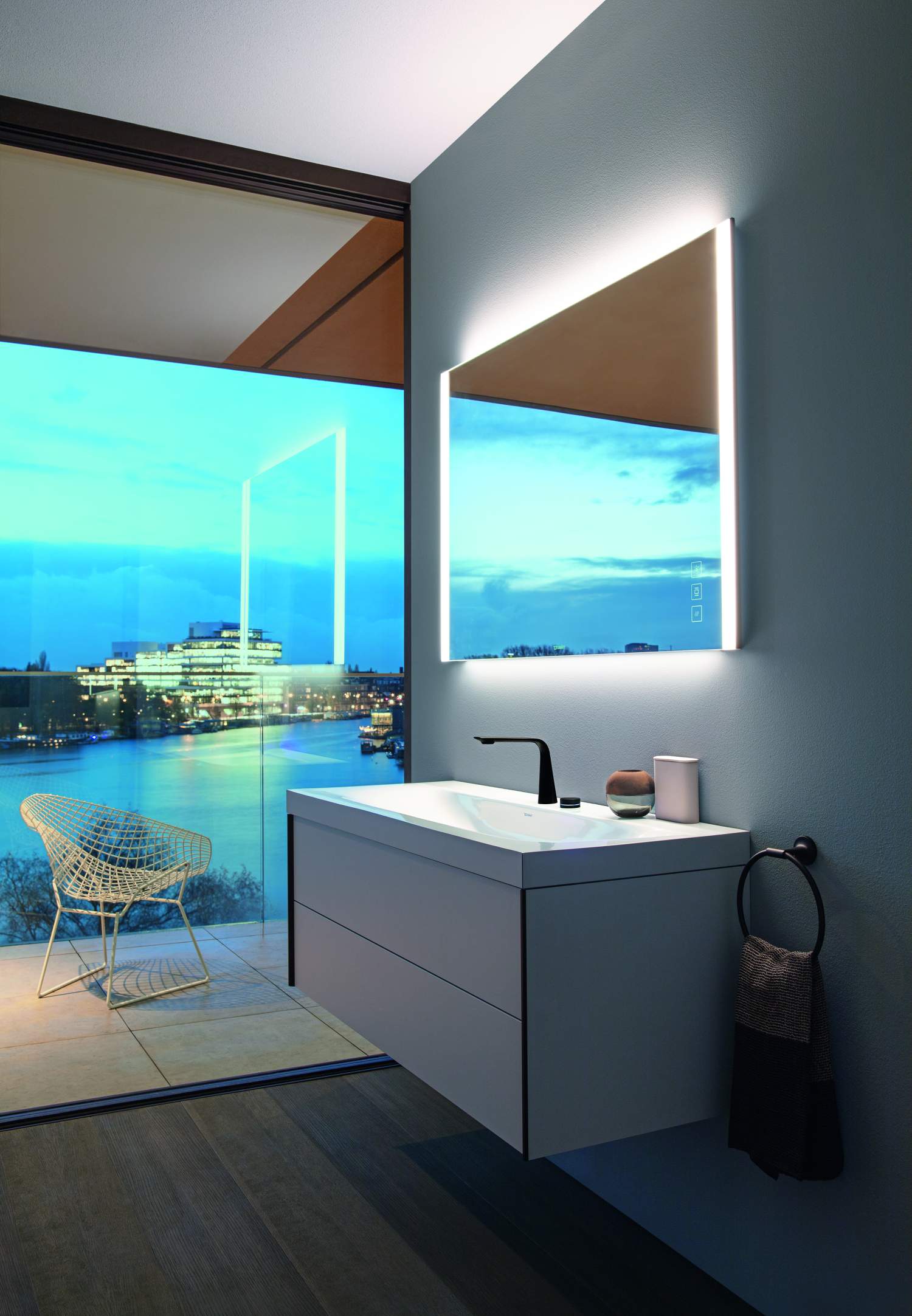 Prostokątne lustro łazienkowe podświetlone LED - www.Łazienkarium.pl duravit xviu lustro, podświtlane lustro do łazienki, lustro łazienkowe z led