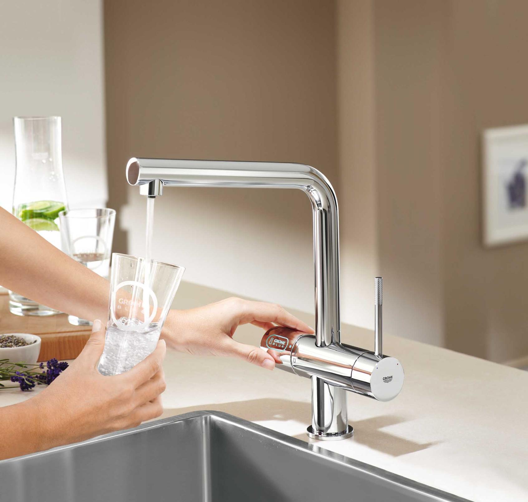 Купить кран с фильтром кухню. Кухонный смеситель Grohe Blue Pure 31345002. Смеситель Grohe Minta. Смеситель для кухни Grohe Minta Blue. Grohe Blue Pure.