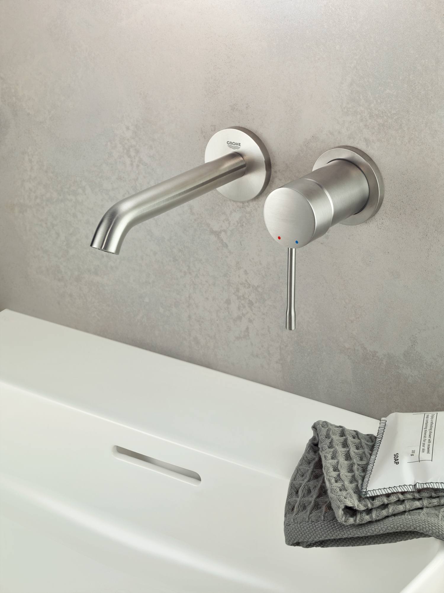 Bateria umywalkowa z jednym uchwytem, montowana w ścianie - www.Łazienkarium.pl grohe essence bateria ścienna, grohe essence bateria podtynkowa, bateria podtynkowa grohe essence