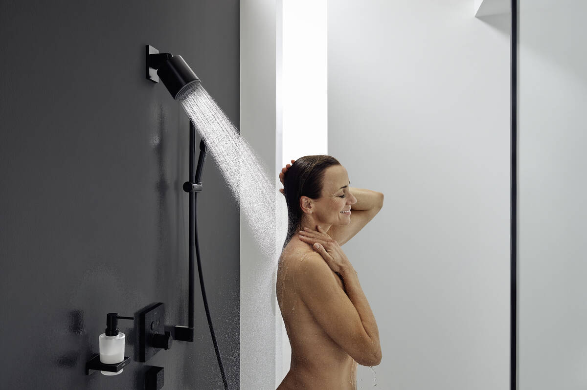 Czarna deszczownica Hansgrohe Pulsify - www.Łazienkarium.pl czarna deszczownica hansgrohe pulsify deszczownica, hansgrohe pulsify, hansgrohe pulsify deszczownica do zestawu