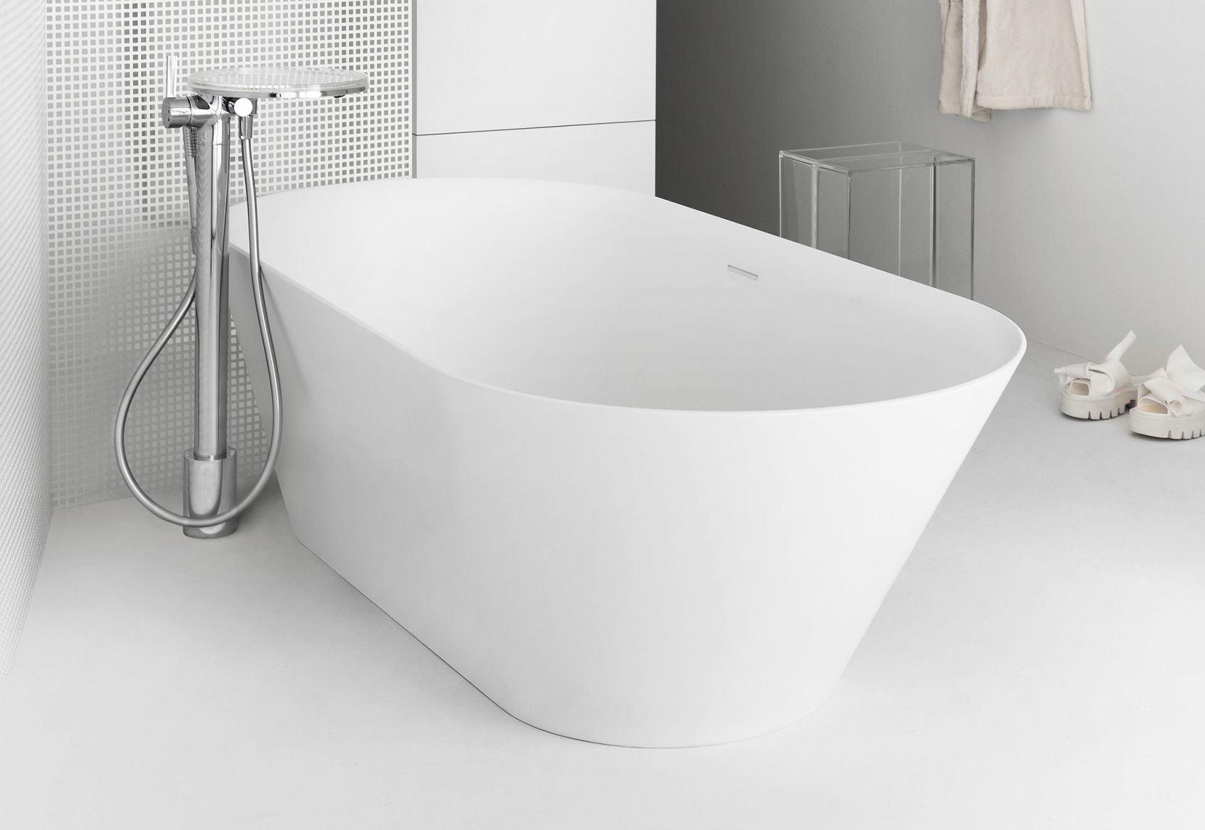 Kartell by Laufen – szwajcarska jakość i klasyka designu w projekcie łazienki