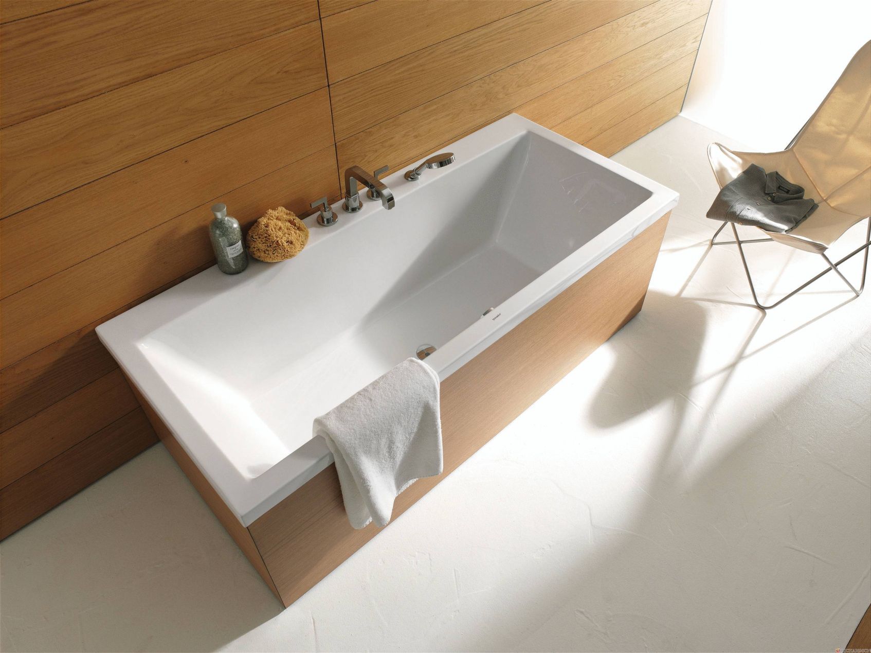 Duravit Vero Wanna Wolnostojaca do zabudowy Duravit Wanny Prostokątne do Zabudowy Duravit Vero Łazienka bez płytek! Farba zamiast płytek? Sprawdź, jak może wyglądać łazienka bez glazury!