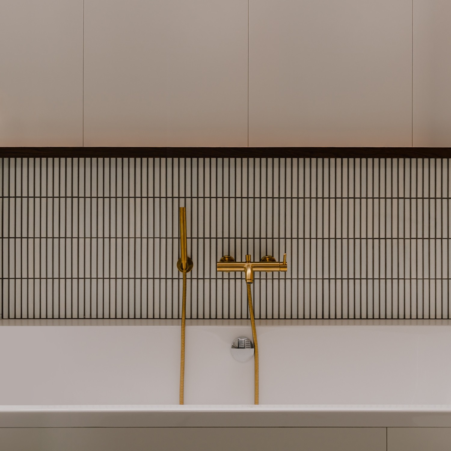 Omnires Y Bateria wannowa natynkowa złoty szczotkowany Y1231GLB - zdjęcie 1